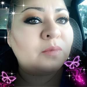 Meet your Posher, Esmeralda